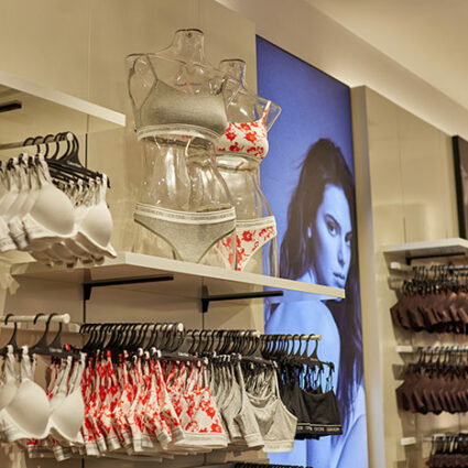 Calvin klein fashion outlet hotsell